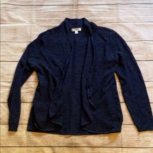 Navy blue opened cardigan